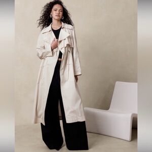 Banana Republic Poplin Trench Coat in Ivory Size XS